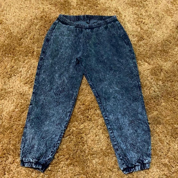 Women’s denim stone wash Joggers - Picture 1 of 3